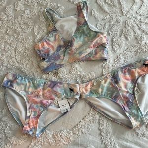 Abercrombie and Fitch kids